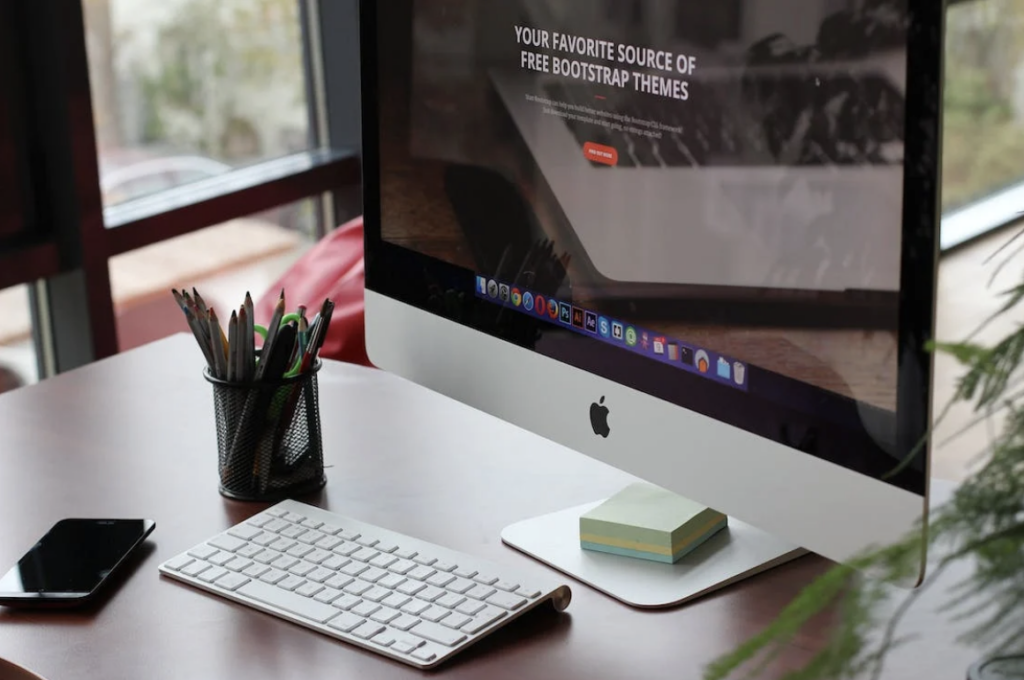 Designing a Zen Workspace for Focus and Calm in Digital Environments