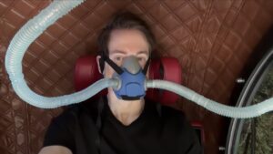 Inside Bryan Johnson’s 90-day HBOT experiment with the Zeugma hyperbaric chamber