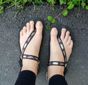 Earth Runners: The Ultimate Grounding Footwear for Optimal Health