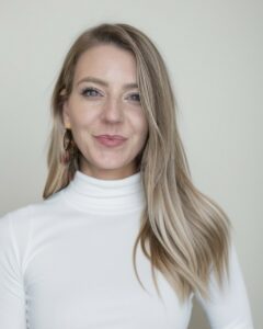 The Sacred Science of Women’s Cycles: The 4 Phases of Feminine Power (Dr. Kayla Osterhoff)