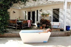 The Cold Plunge Tub: What You Need To Know Before Your First Ice Bath At Home