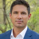 Doctor Nearly DIES, Then Discovers Spiritual Science of Healing