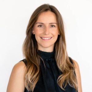 Aging Gracefully, Powerhouse Peptides + Shifting Society's Script For Skin Health | Alessandra Zonari (OneSkin)