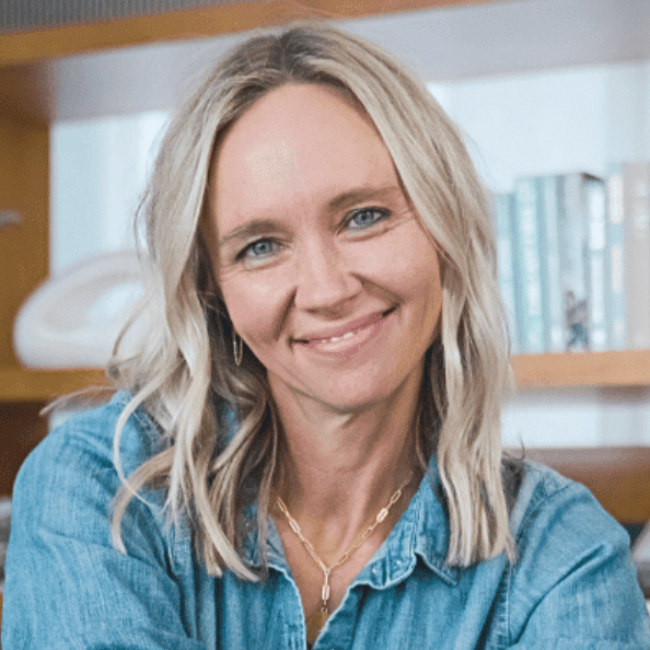 Exhausted Moms: This 2-Minute Fix Restores Your Feminine Power (Dr. Melissa Sonners)