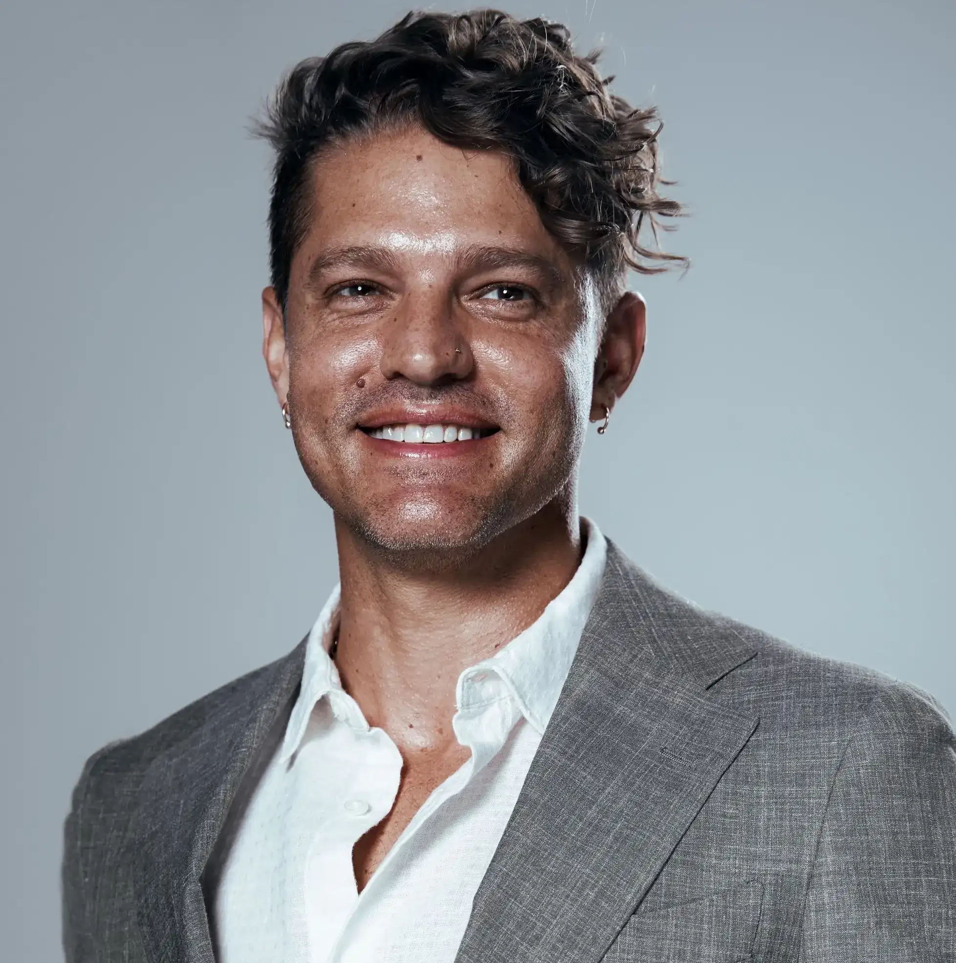 Photon Consciousness: The Healing + Expanding Power of Infrared Firelight | Brian Richards