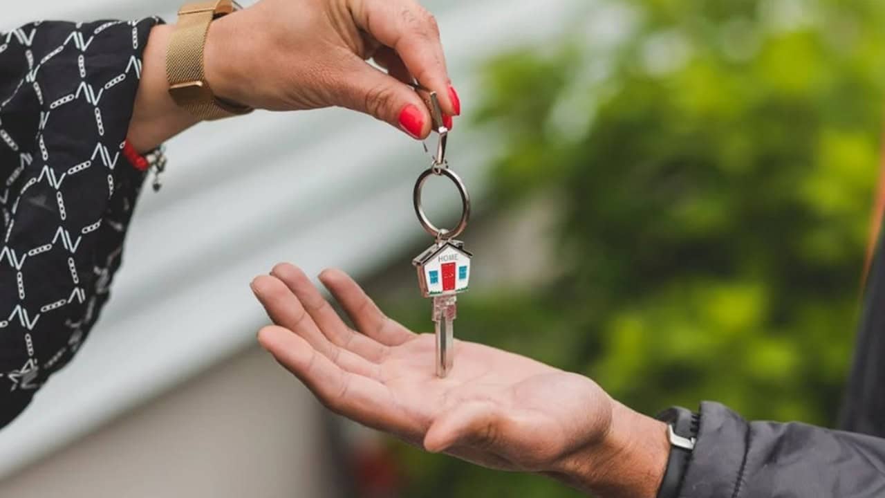 Simplifying Home Buying: How Online Conveyancing Reduces Stress and Enhances Well-being Simplifying Home Buying: How Online Conveyancing Reduces Stress and Enhances Well-being