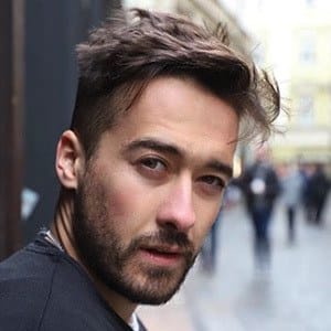 Pavel Stuchlik | Connecting Back With Spirit: Dark Retreats, Iboga + EMF Detox (Your Guide To Self-Transformation)