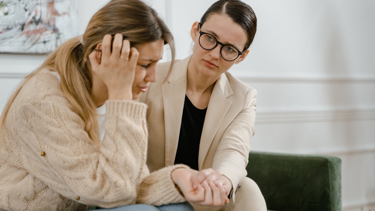 pexels-mart-production-7699381