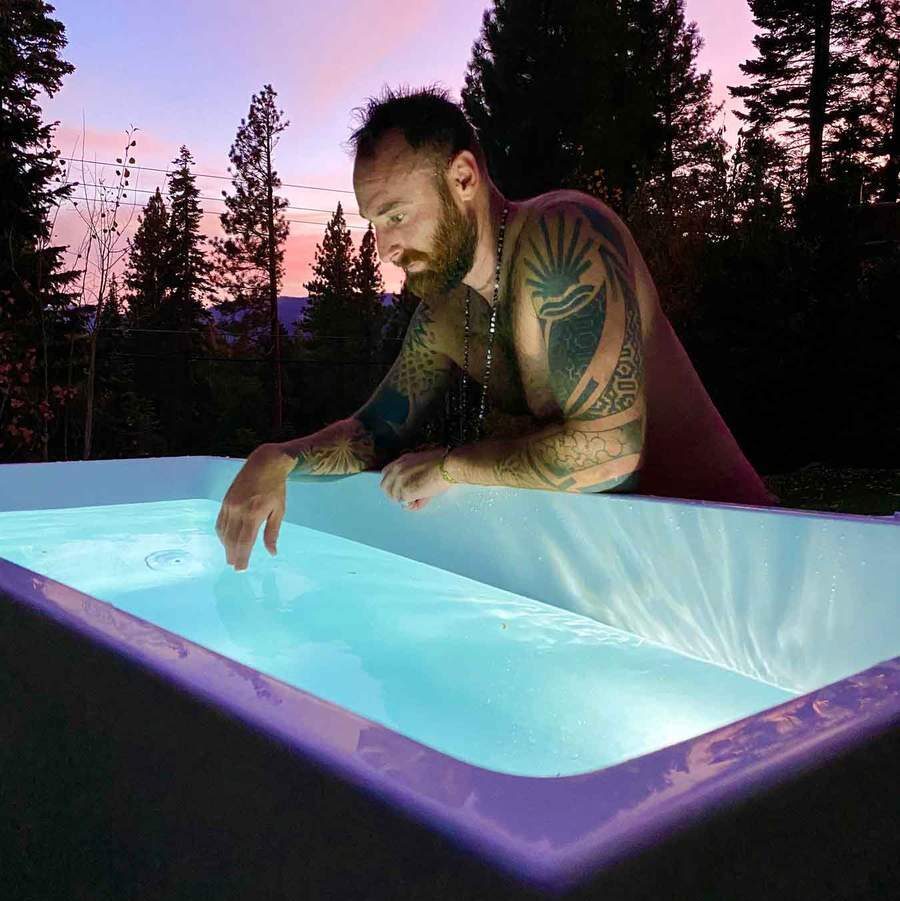 ryan-plunge_900x_1826a772-4796-4d11-a68a-6afa9d97b80c_1080x-e1672766904436